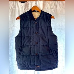 UNIVERSAL WORKS casual waffle vest - size medium